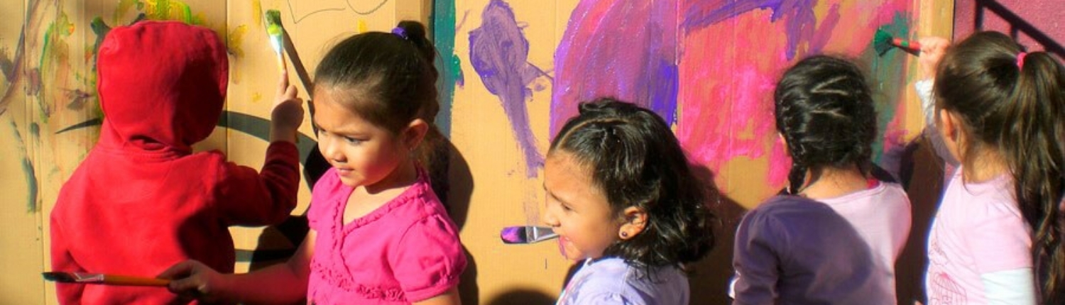 kids painting